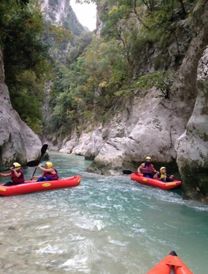 Acheron Springs-Markou Ilias Glikí Kültér fotó
